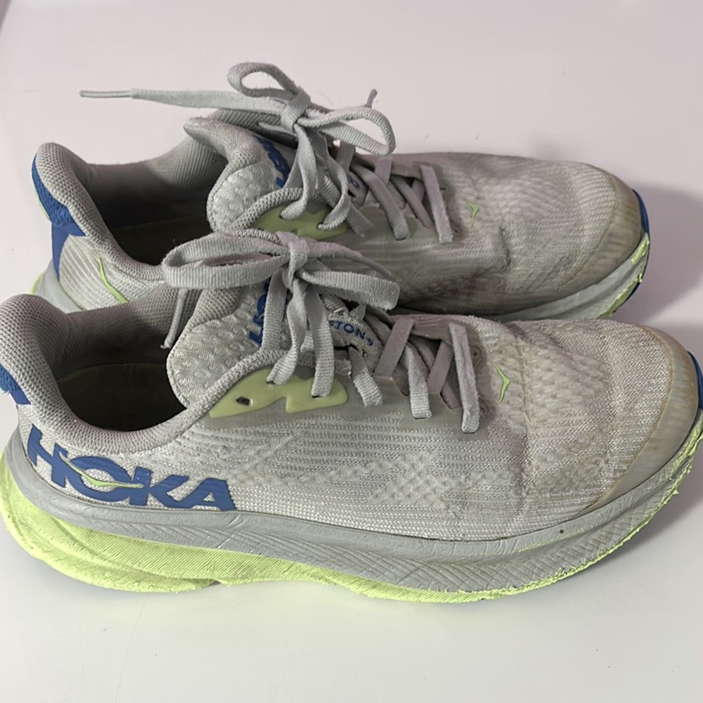 Kids Hoka Running Shoes - Light Gray with Neon Yellow Accents